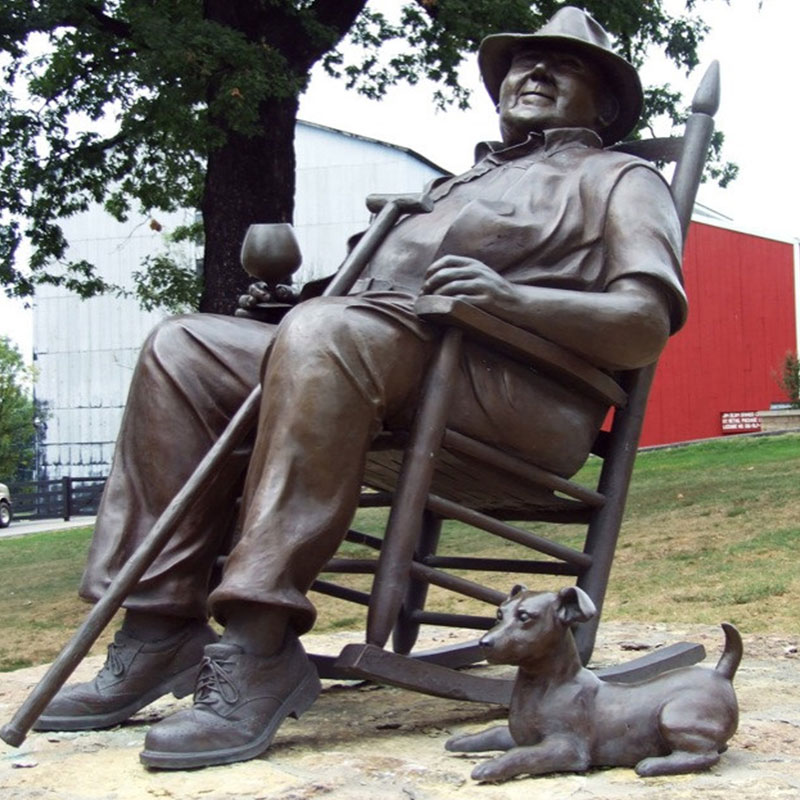 Booker Noe’s statue – along with his dog “Dot” – in front of Jim Beam Distilleries
